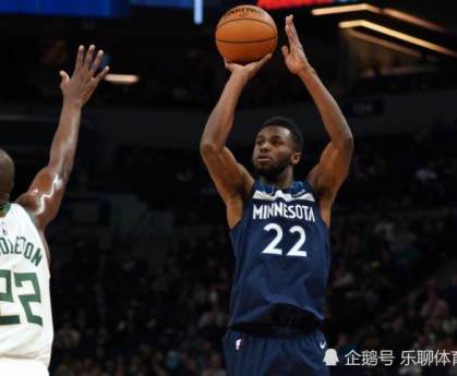 NBA季后赛首轮，爱德华兹绝杀助森林狼晋级