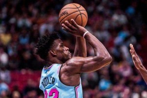 NBA季后赛次轮，巴特勒40分抢断绝杀热火晋级
